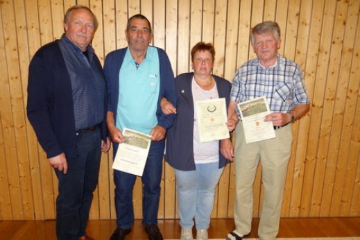 Vereinsvorsitzender Klaus Mayer, Hermann Friedrich, Gisela Sackreuter, Karl Springer